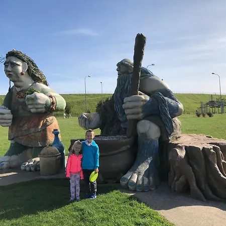 Zloto Polnocy Na Wylacznosc, Parking, Plac Zabaw, Tarasy Σπίτι διακοπών *