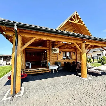 Zloto Polnocy Na Wylacznosc, Parking, Plac Zabaw, Tarasy