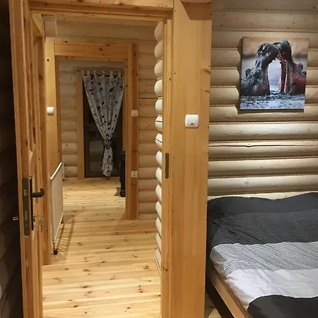 Zloto Polnocy Na Wylacznosc, Parking, Plac Zabaw, Tarasy Karwieńskie Błoto