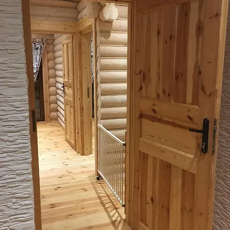 Zloto Polnocy Na Wylacznosc, Parking, Plac Zabaw, Tarasy Σπίτι διακοπών *