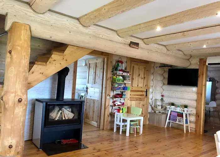 Zloto Polnocy Na Wylacznosc, Parking, Plac Zabaw, Tarasy