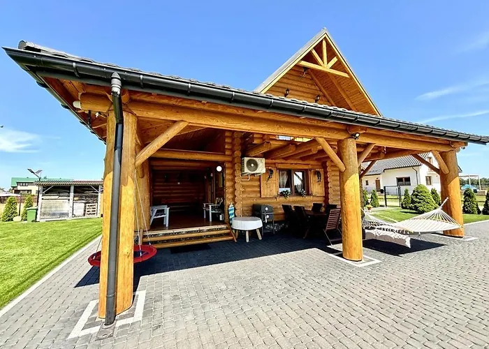 Zloto Polnocy Na Wylacznosc, Parking, Plac Zabaw, Tarasy