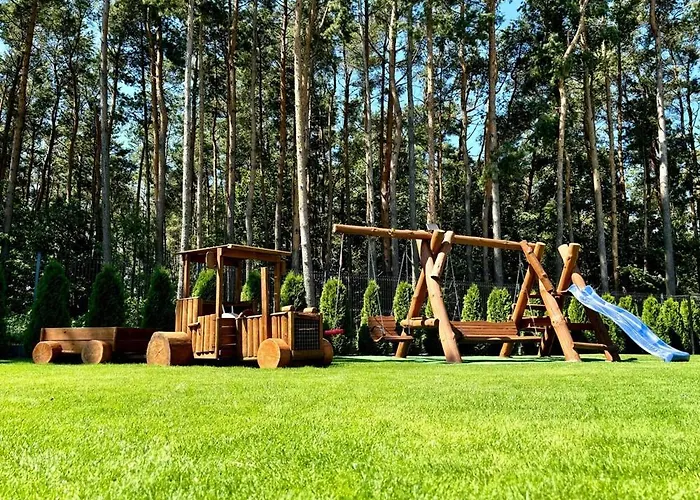 Zloto Polnocy Na Wylacznosc, Parking, Plac Zabaw, Tarasy *