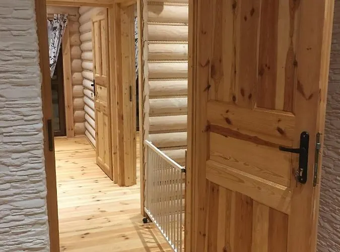 Zloto Polnocy Na Wylacznosc, Parking, Plac Zabaw, Tarasy בית נופש *